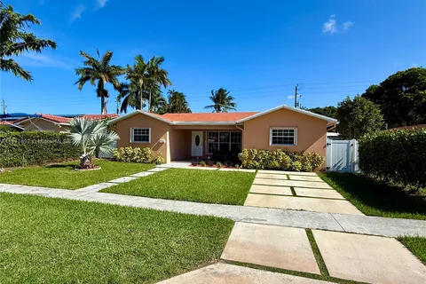 206 SE 3rd Pl, Dania Beach FL 33004