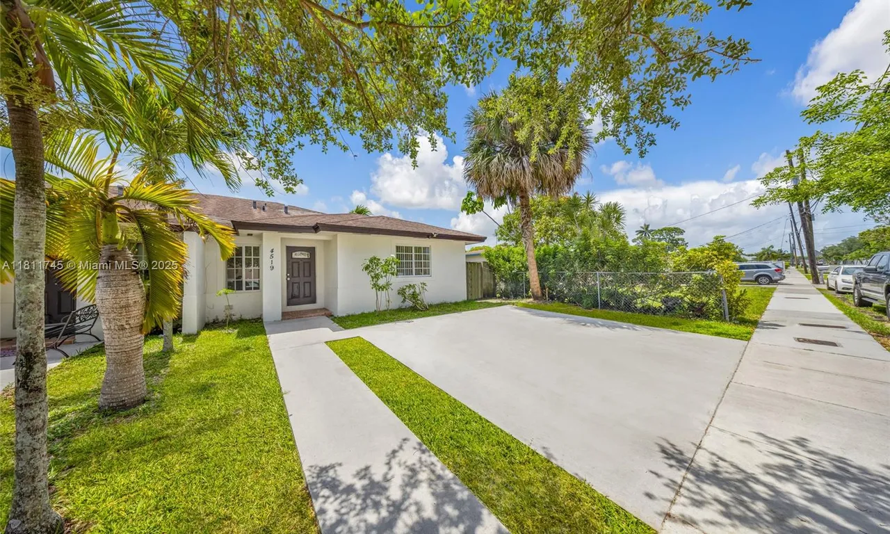 4519 NW 163rd St # 4519, Miami Gardens FL 33054