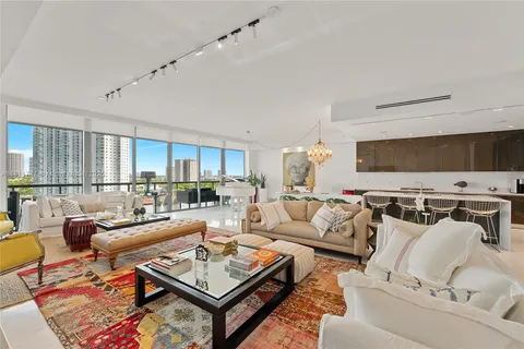 3300 NE 188th St # 909, Aventura FL 33180