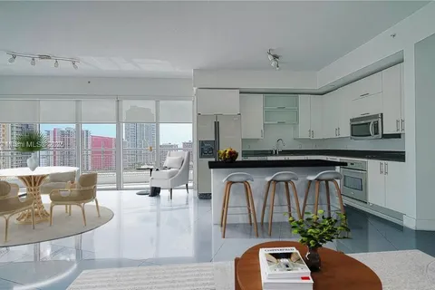 60 SW 13th St # 1600, Miami FL 33130