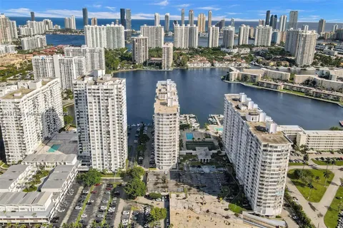 18051 Biscayne Blvd # 1804, Aventura FL 33160