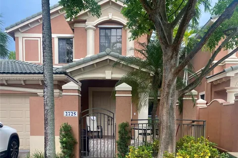 2725 Kinsington Cir # 3, Weston FL 33332