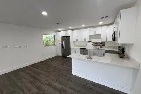 4111 Stirling Rd # 209, Dania Beach FL 33314