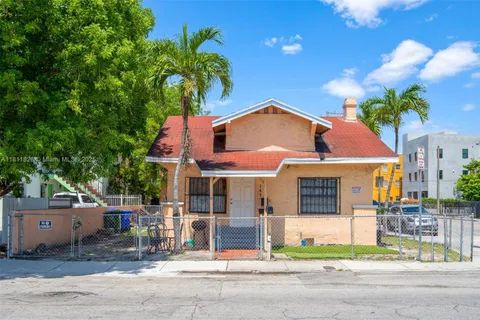 142 NW 10th Ave, Miami FL 33128