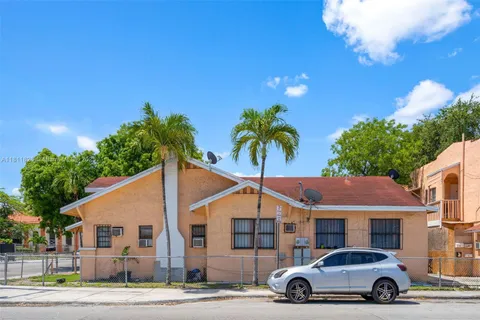 142 NW 10th Ave, Miami FL 33128