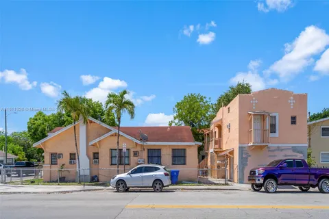 142 NW 10th Ave, Miami FL 33128