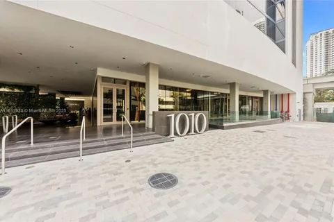 1010 Brickell Ave # 2204, Miami FL 33131