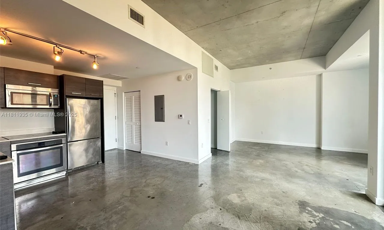 151 SE 1st St # 1505, Miami FL 33131