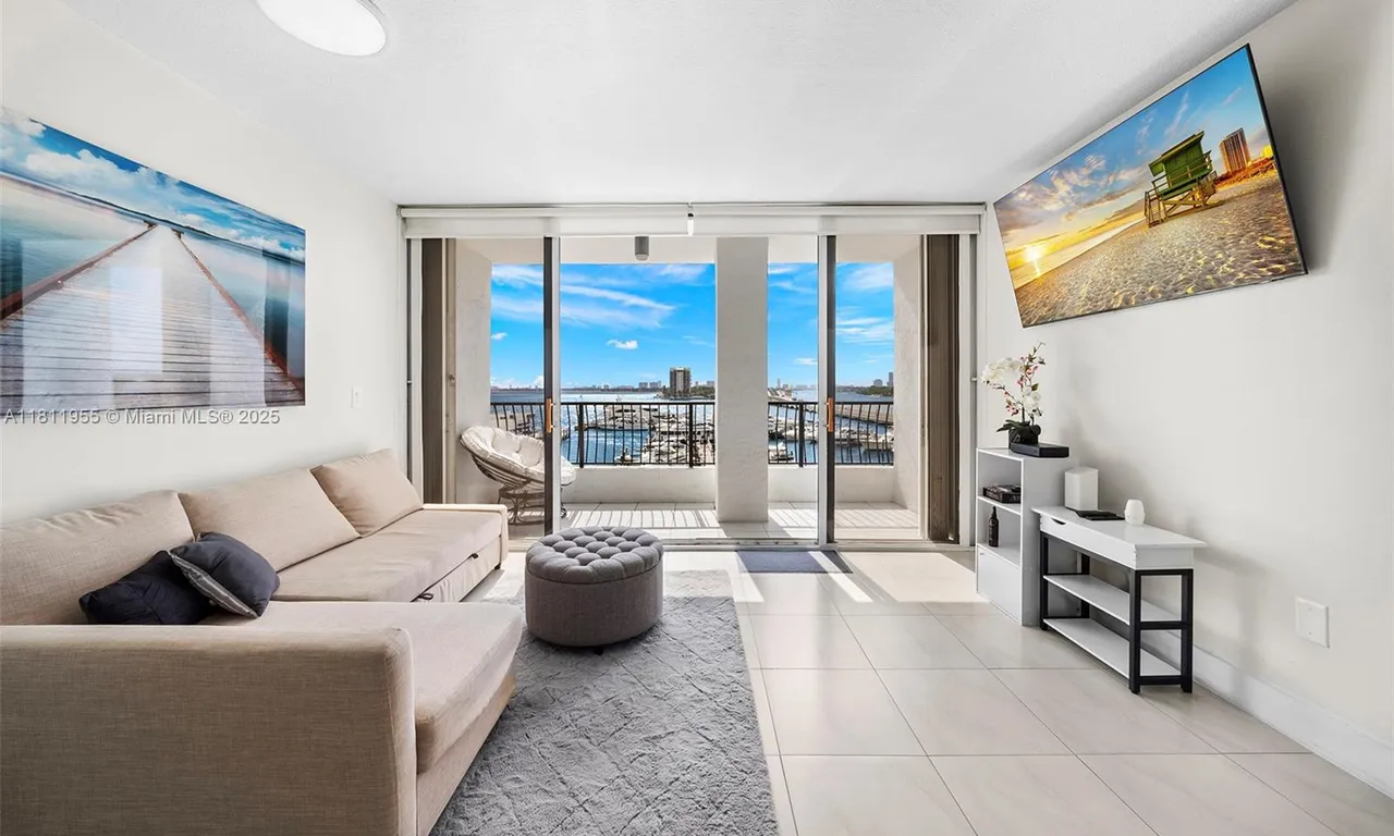 555 NE 15th St # 516, Miami FL 33132