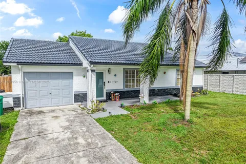 1797 SW Hampshire Ln, Port St. Lucie FL 34953
