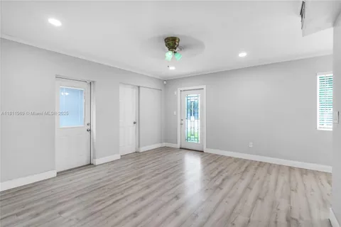 4500 NE 18th Ave, Pompano Beach FL 33064