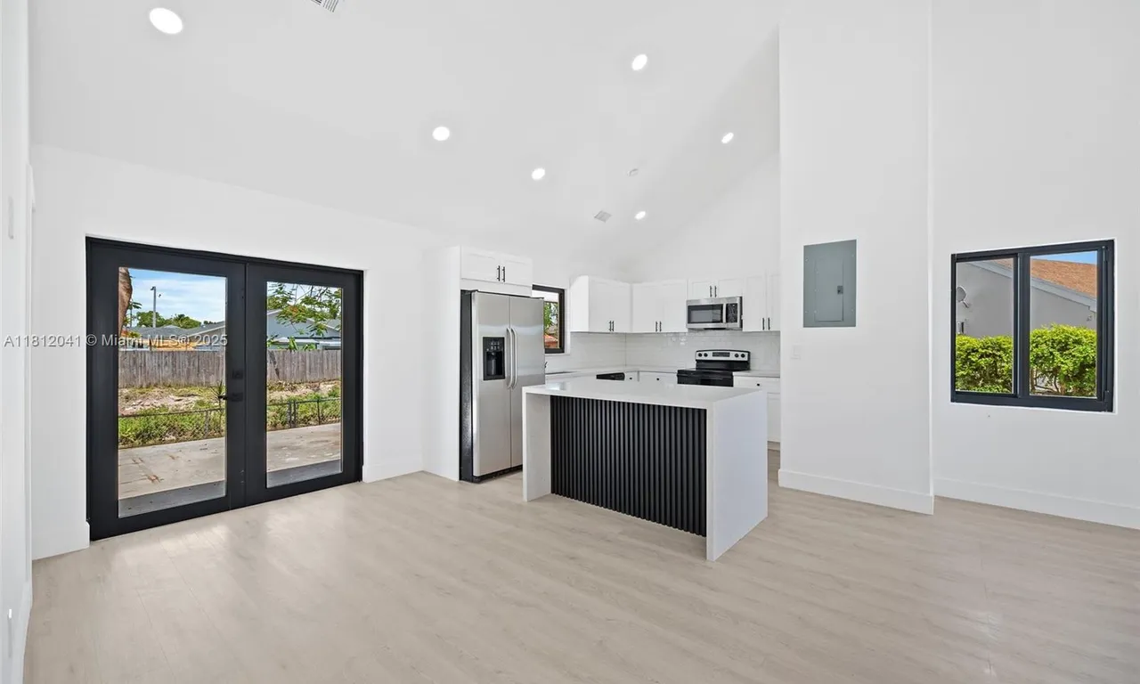 20620 SW 120th Pl, Miami FL 33177