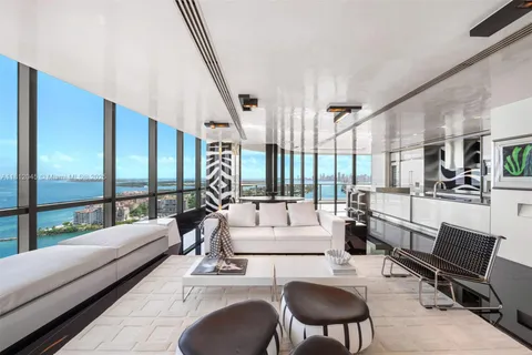 100 S Pointe Dr # 3003, Miami Beach FL 33139