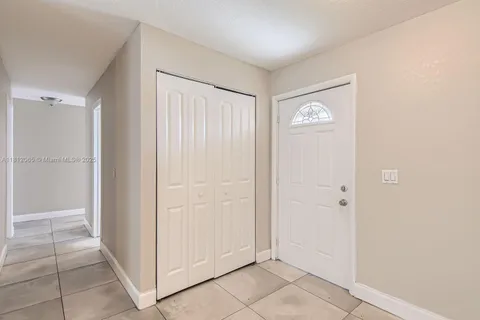 9353 SW 1st Pl, Boca Raton FL 33428
