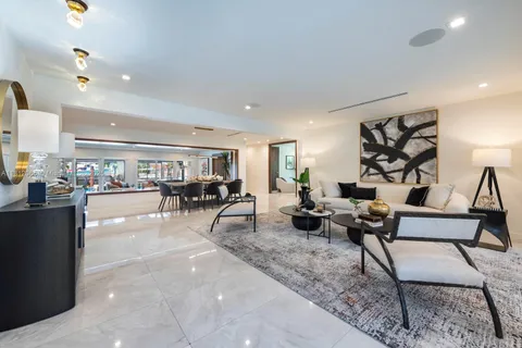 1343 NE 104th St, Miami Shores FL 33138