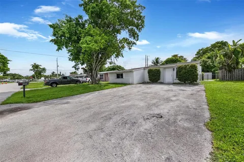 2559 NW 62nd Ter, Margate FL 33063