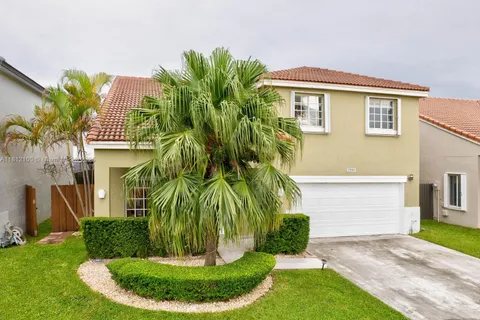 7251 SW 158th Pl, Miami FL 33193