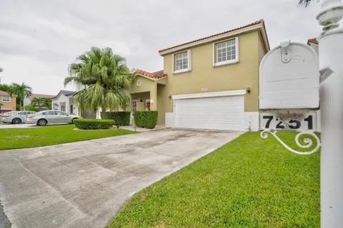 7251 SW 158th Pl, Miami FL 33193
