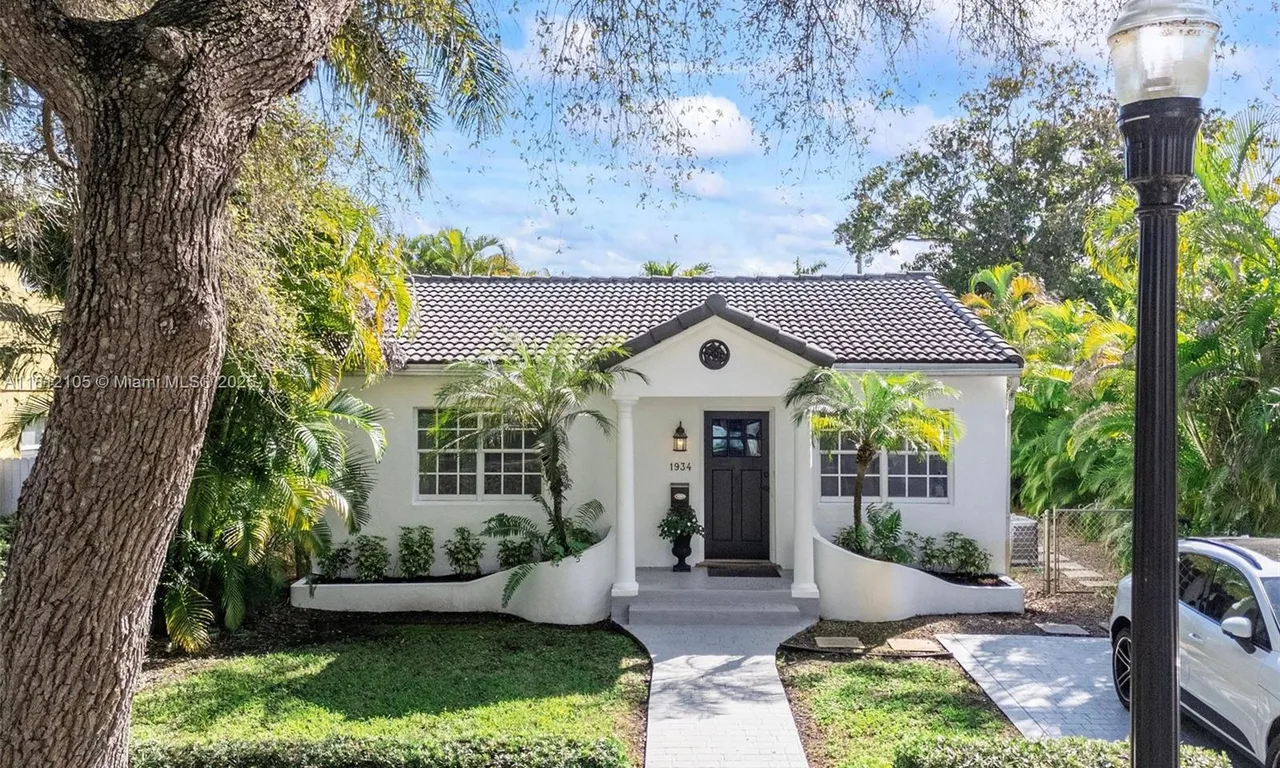 1934 Jefferson Street, Hollywood FL 33020