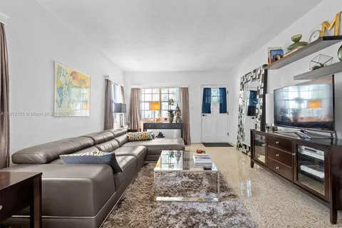 1934 Jefferson Street, Hollywood FL 33020