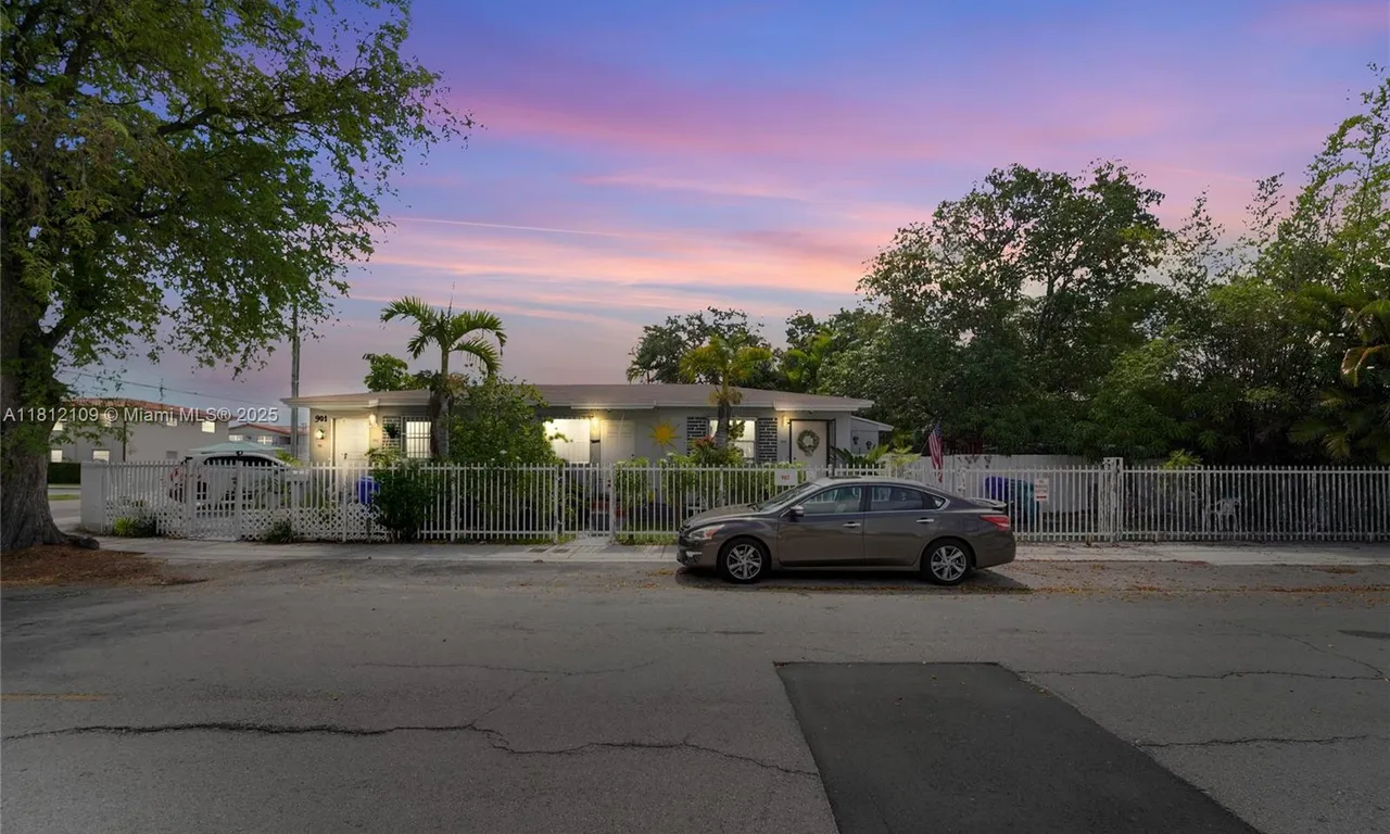 901 SW 34 Ave, Miami FL 33135