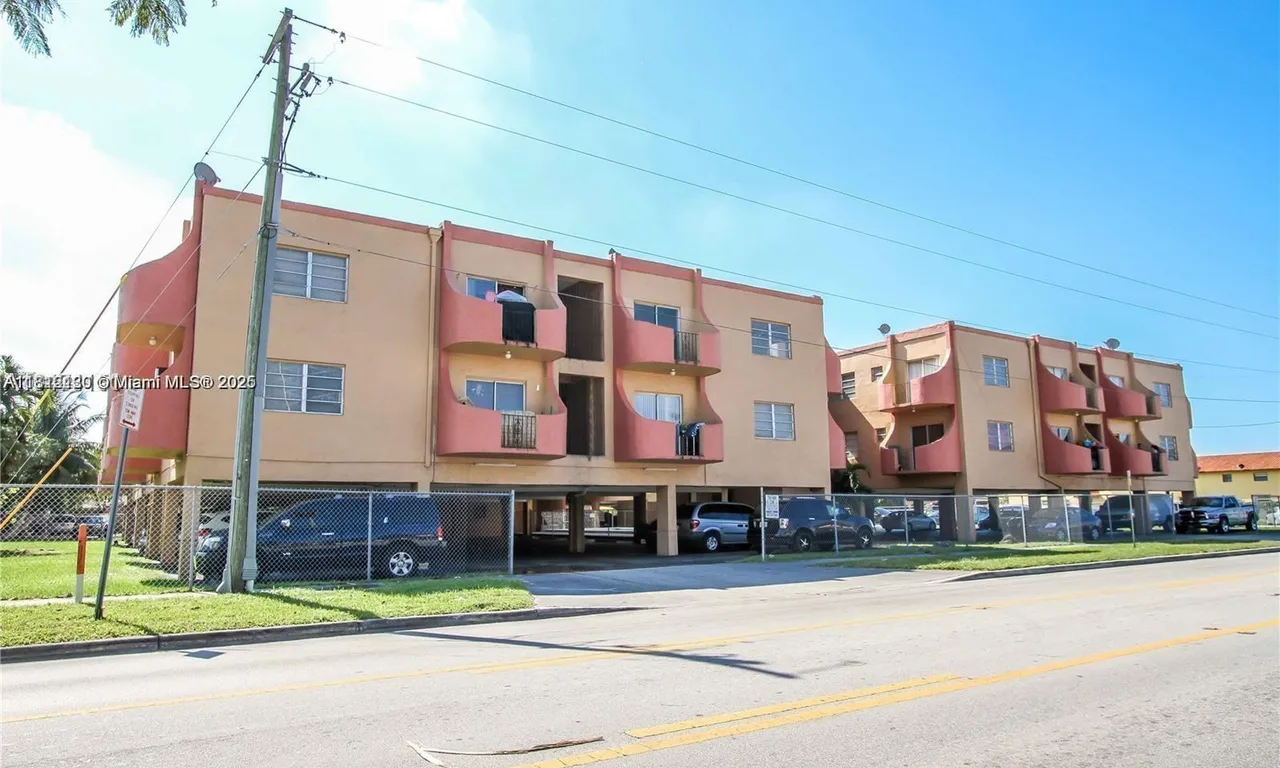 3675 W 11th Ave # 310, Hialeah FL 33012