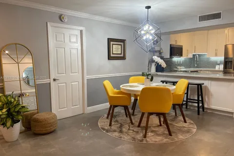 3701 N Country Club Dr # 809, Aventura FL 33180
