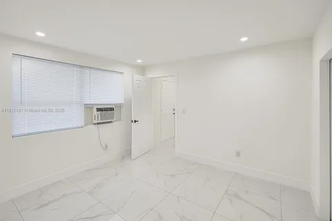 5740 Mayo St # 4, Hollywood FL 33023