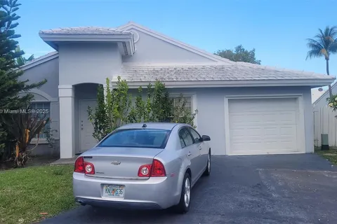 6151 SW 115th Ave, Miami FL 33173