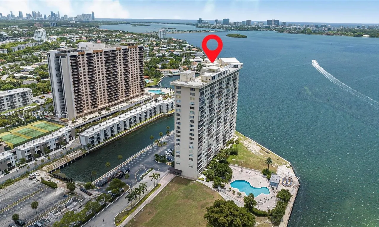 11111 Biscayne Blvd # 8C, Miami FL 33181