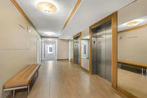 11111 Biscayne Blvd # 8C, Miami FL 33181