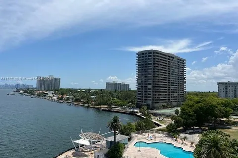 11111 Biscayne Blvd # 8C, Miami FL 33181