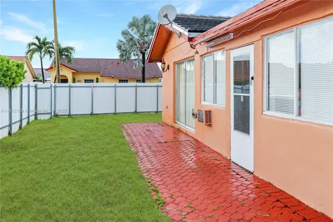1200 SW 142nd Ave, Miami FL 33184