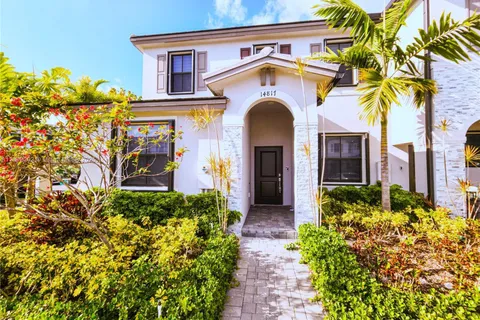 14817 SW 183rd Ter # 14817, Miami FL 33187