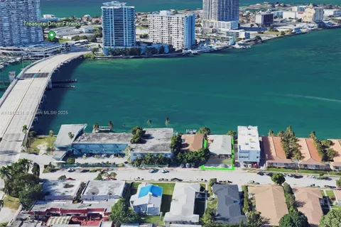 2140 Bay Dr # 4, Miami Beach FL 33141