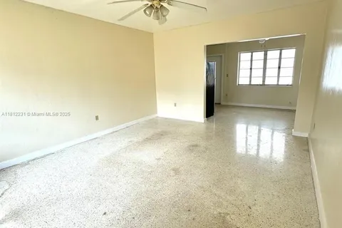 2140 Bay Dr # 4, Miami Beach FL 33141