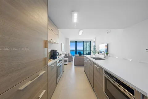 650 NE 32nd St # 2502, Miami FL 33137