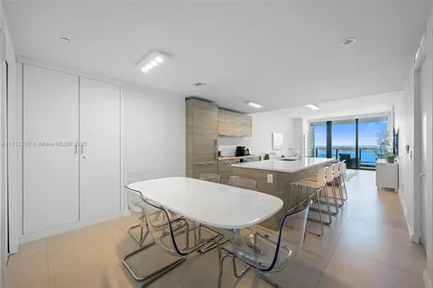 650 NE 32nd St # 2502, Miami FL 33137