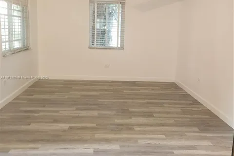 2174 NE 182nd St, North Miami Beach FL 33162