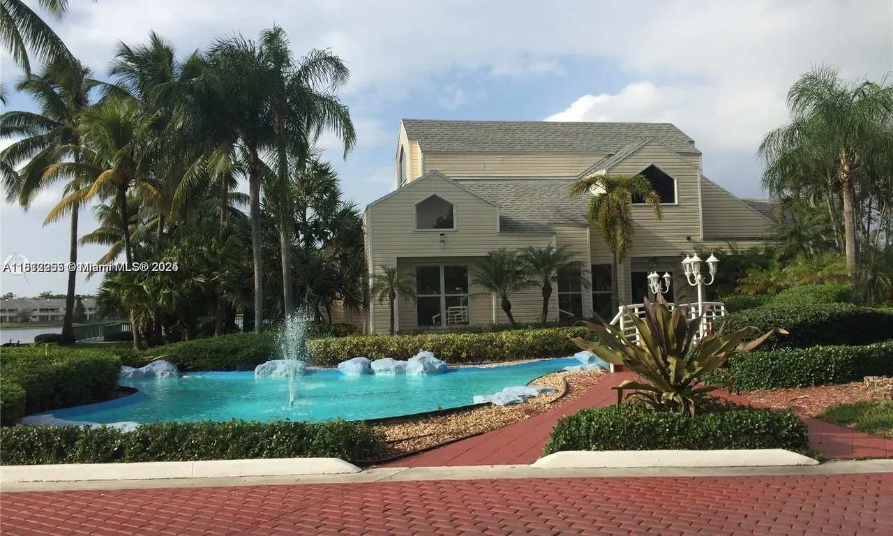3401 NW 44th St # 201, Oakland Park FL 33309