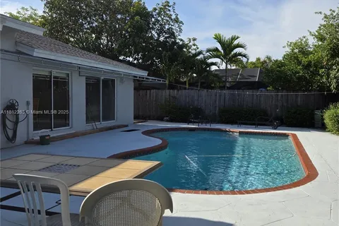 10625 SW 127th Pl, Miami FL 33186