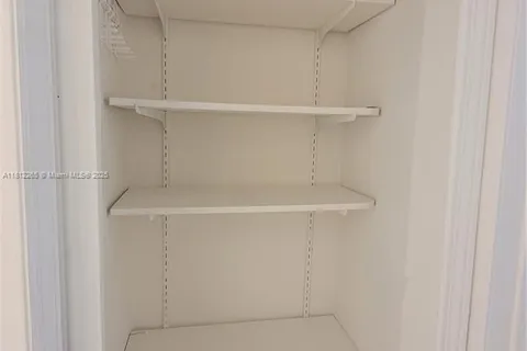 7636 Abbott Ave # 4, Miami Beach FL 33141