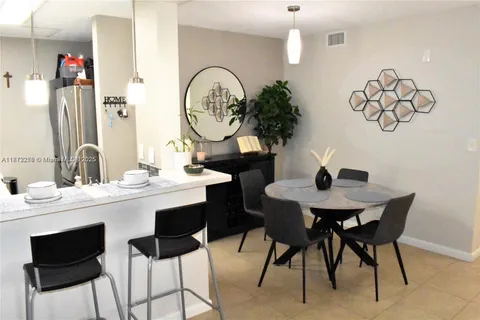 3586 N University Dr # 6, Coral Springs FL 33065