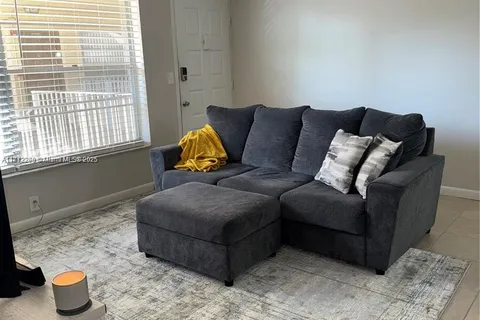 3586 N University Dr # 6, Coral Springs FL 33065