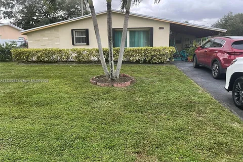 2430 N 61st Ter, Hollywood FL 33024