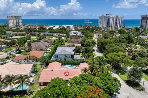 9 Gatehouse Rd, Sea Ranch Lakes FL 33308