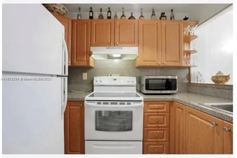 755 SW 6th St # 1, Miami FL 33130