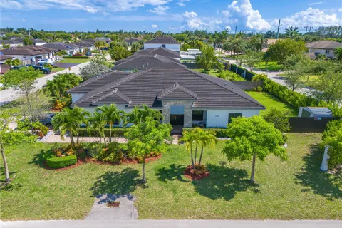 21342 SW 132nd Pl, Miami FL 33177
