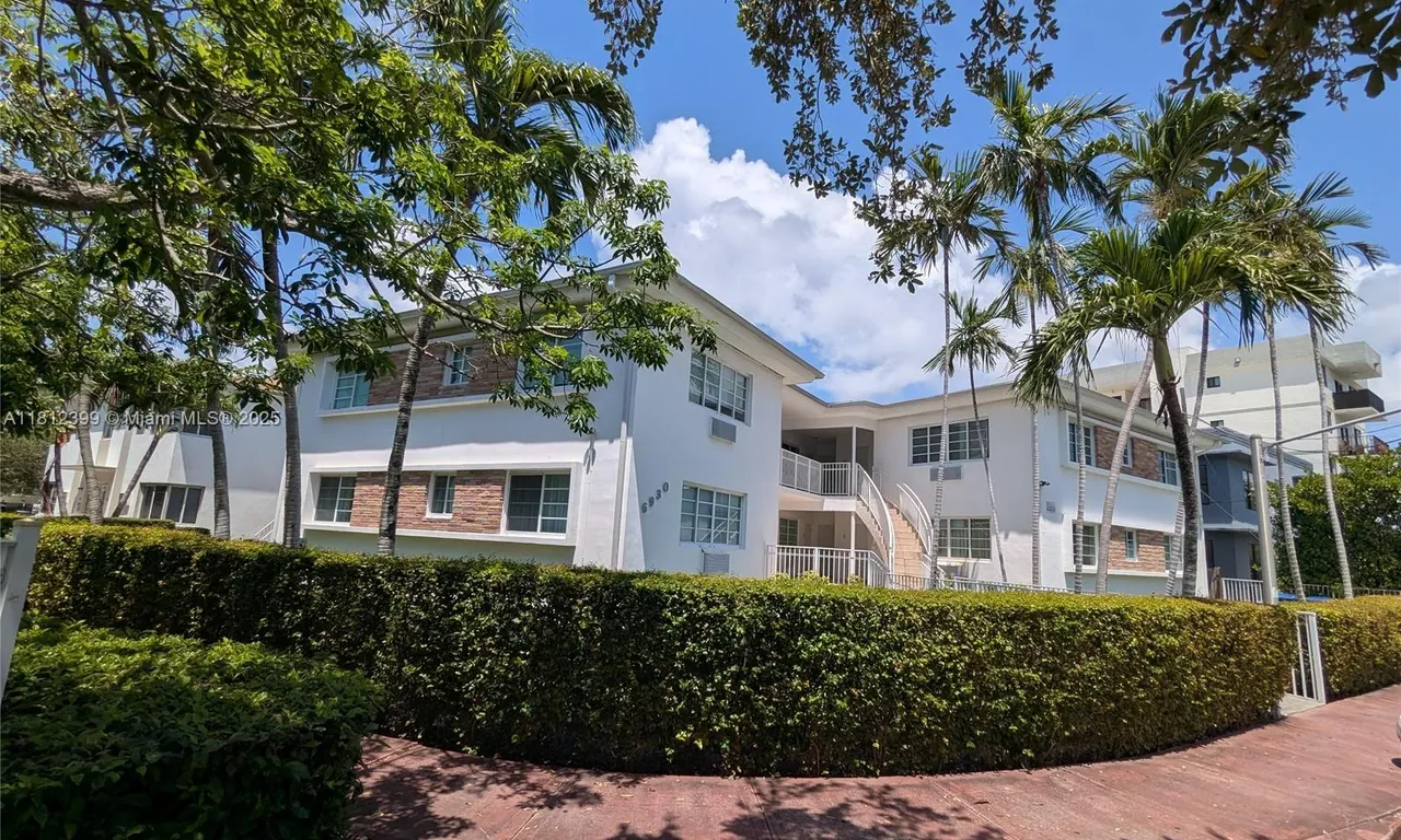 6930 Rue Vendome # 9, Miami Beach FL 33141