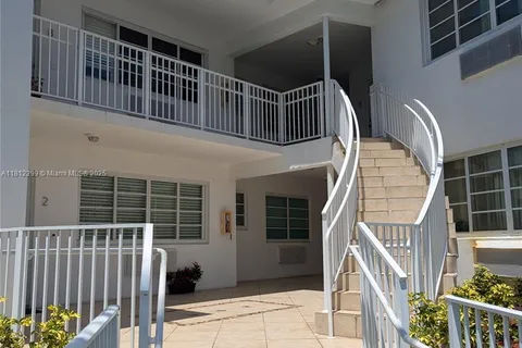 6930 Rue Vendome # 9, Miami Beach FL 33141
